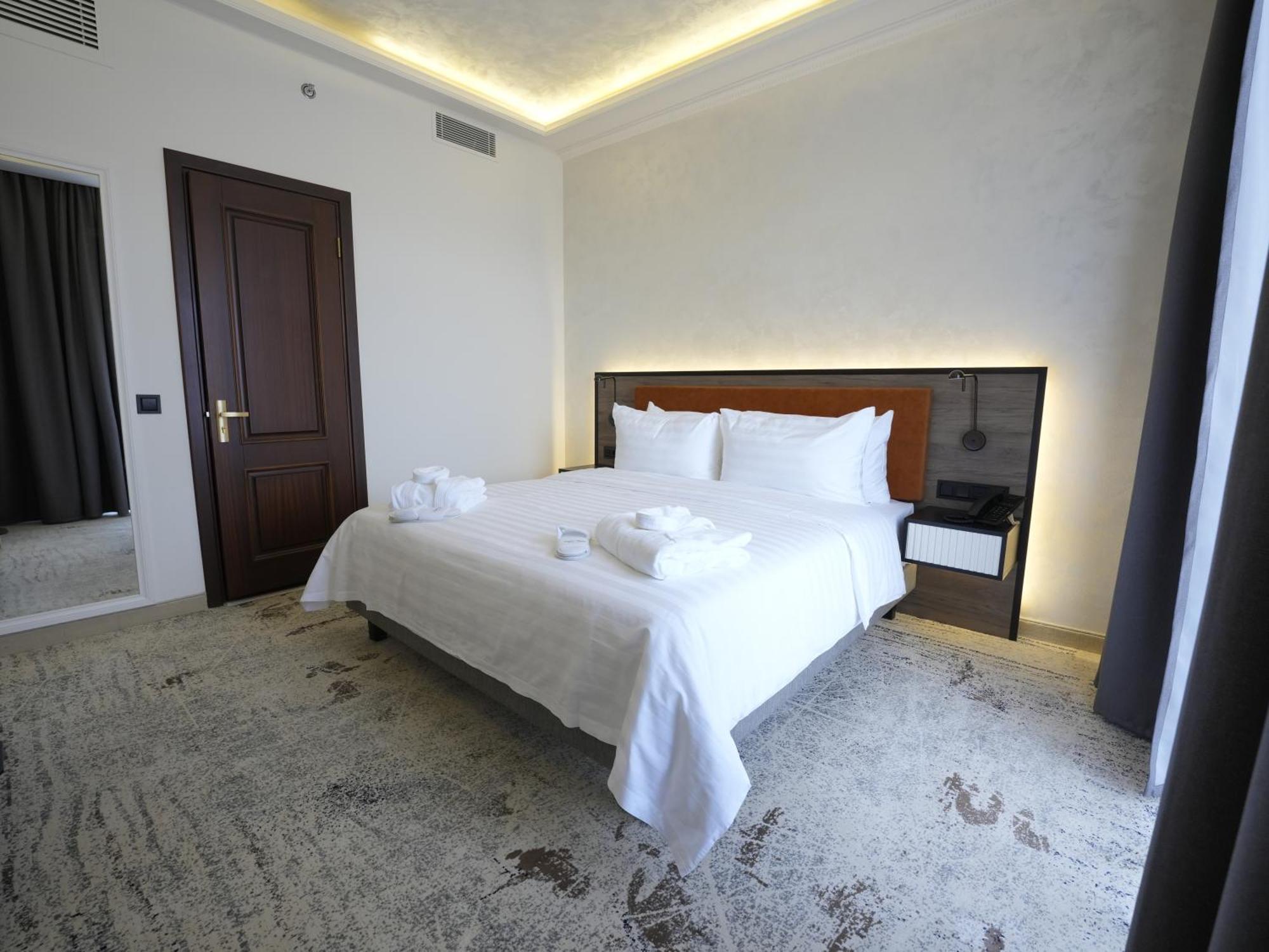 Eighty Eight Deluxe Hotel & Spa تساجكادزور المظهر الخارجي الصورة