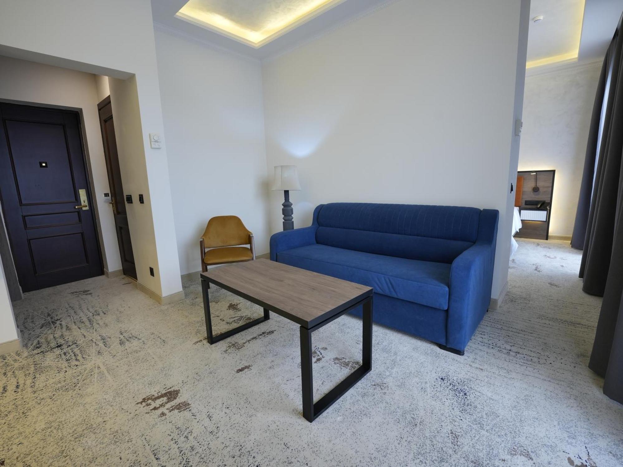 Eighty Eight Deluxe Hotel & Spa تساجكادزور المظهر الخارجي الصورة