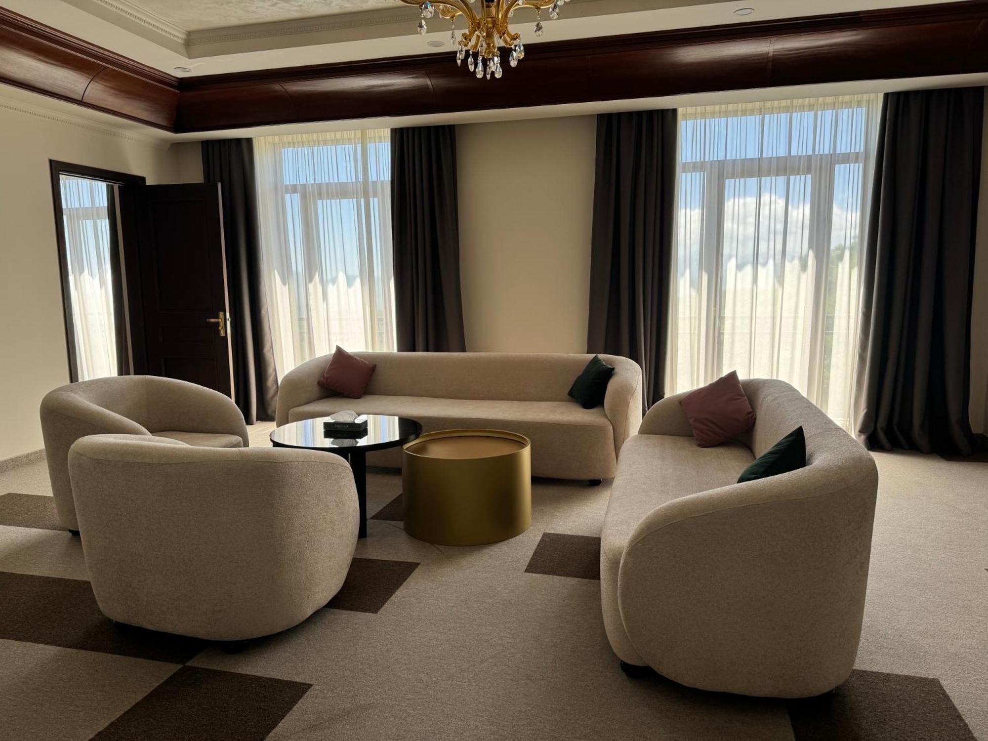 Eighty Eight Deluxe Hotel & Spa تساجكادزور المظهر الخارجي الصورة